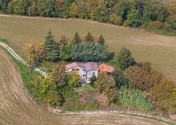 Vista delle montagne - Casa semi indipendente VIA CASE BELLI
 
1, Felino - foto 39