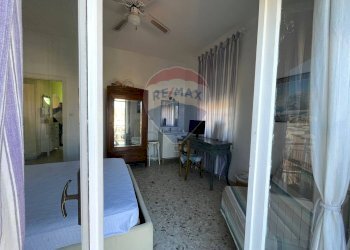 Camera / camera da letto - Three-room apartment Minturno - photo 12