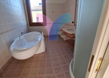 Foto 44 - Villa via Spine'
 
2, Oderzo - photo 44