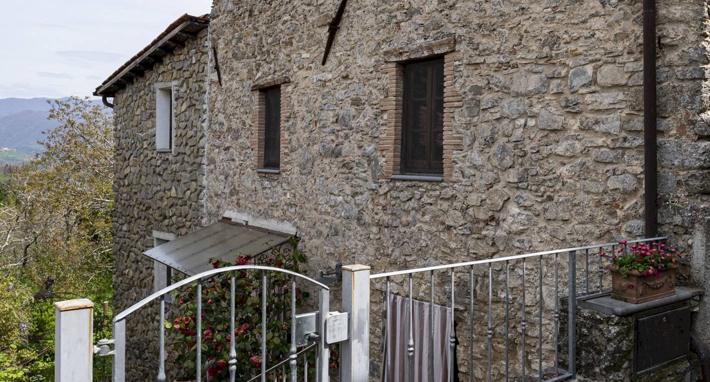 Foto 3 - Casa semi indipendente Via della Torre
 
31, Fabbriche di Vergemoli - foto 3