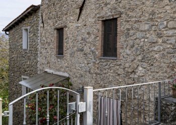 Foto 3 - Casa semi indipendente Via della Torre
 
31, Fabbriche di Vergemoli - foto 3