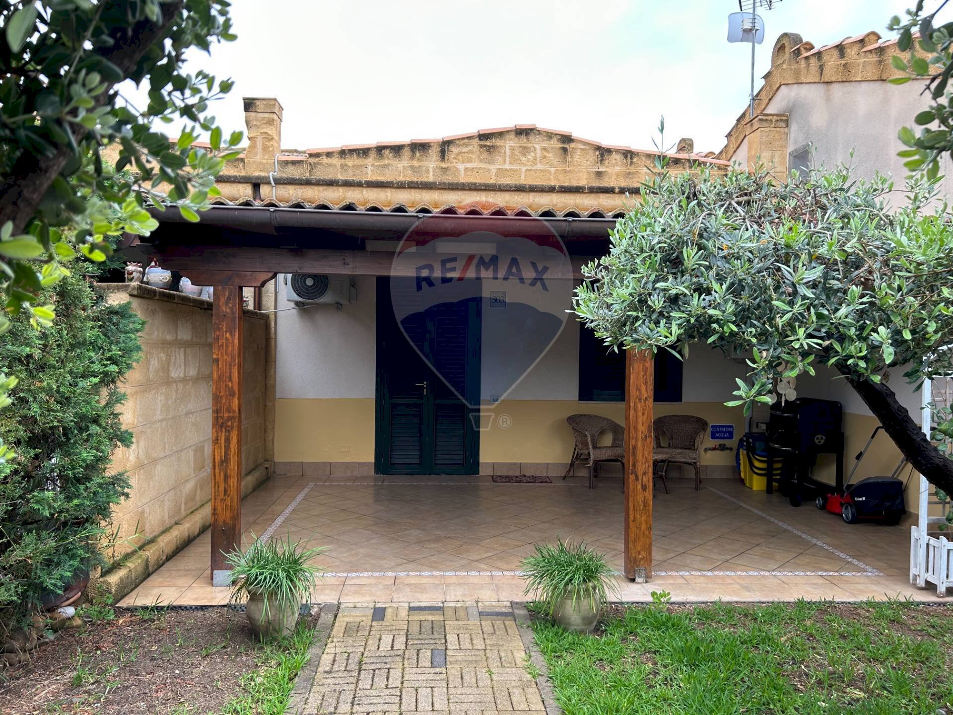 Casa all\'aperto - Villa a Schiera viale himera
 
3, Campofelice di Roccella - foto 1