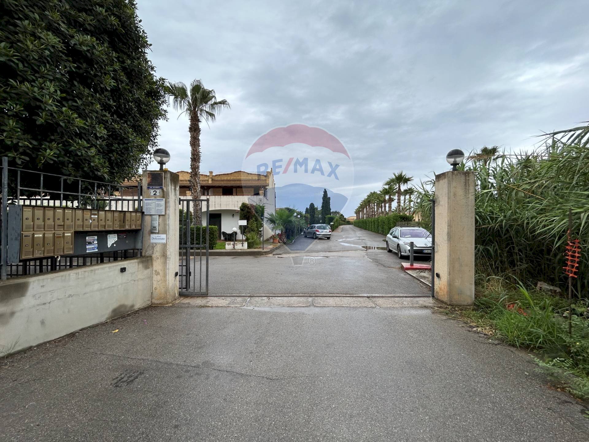 Casa all\'aperto - Villa a Schiera viale himera
3, Campofelice di Roccella - foto 3