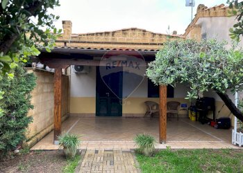 Casa all\'aperto - Villa a Schiera viale himera
 
3, Campofelice di Roccella - foto 1