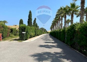 Non correlato - Villa a Schiera viale himera
 
3, Campofelice di Roccella - foto 7