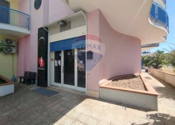 Terrazza - Locale Commerciale Via Santa Lucia
6 A, Bitetto - foto 1