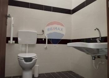 Bagno - Locale Commerciale Via Santa Lucia
6 A, Bitetto - foto 7