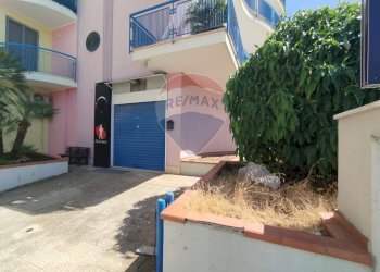 Casa all\'aperto - Locale Commerciale Via Santa Lucia
6 A, Bitetto - foto 15