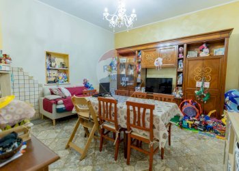 Sala da pranzo - Independent house Via Chiasso Ninna
 
33, Casamassima - photo 6