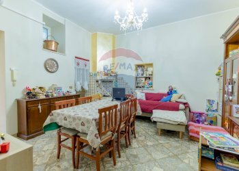 Sala da pranzo - Independent house Via Chiasso Ninna
 
33, Casamassima - photo 7