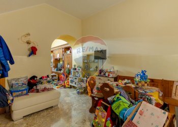 Sala da pranzo - Independent house Via Chiasso Ninna
 
33, Casamassima - photo 8