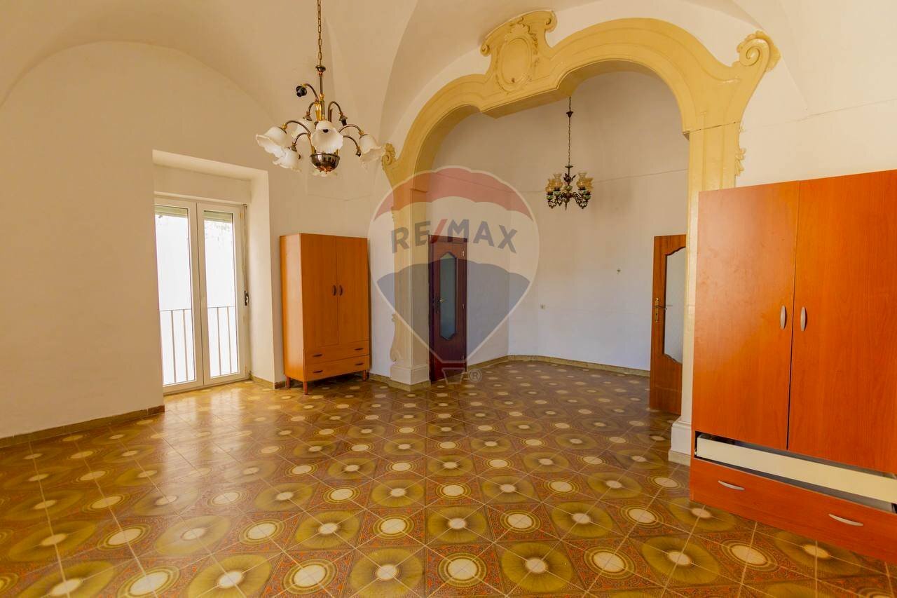 Stanza vuota - Appartamento Vico I Cirillo
 
12, Martina Franca - foto 2