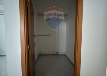 Hall / corridoio - Ufficio Via Cesare Battisti
 
255, Triggiano - foto 10