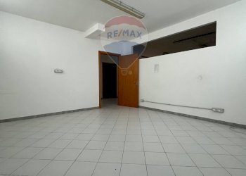 Stanza vuota - Ufficio Via Cesare Battisti
 
255, Triggiano - foto 13