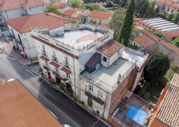 Edificio all\'aperto - Bilocale Via Regina Margherita
 
44, Bussi sul Tirino - foto 4