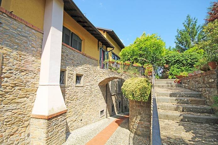 Edificio - Attic via colle dei roccoli, Bergamo - photo 2