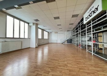 Interno non residenziale - Ufficio via Lorenteggio, 280, Milano - foto 3