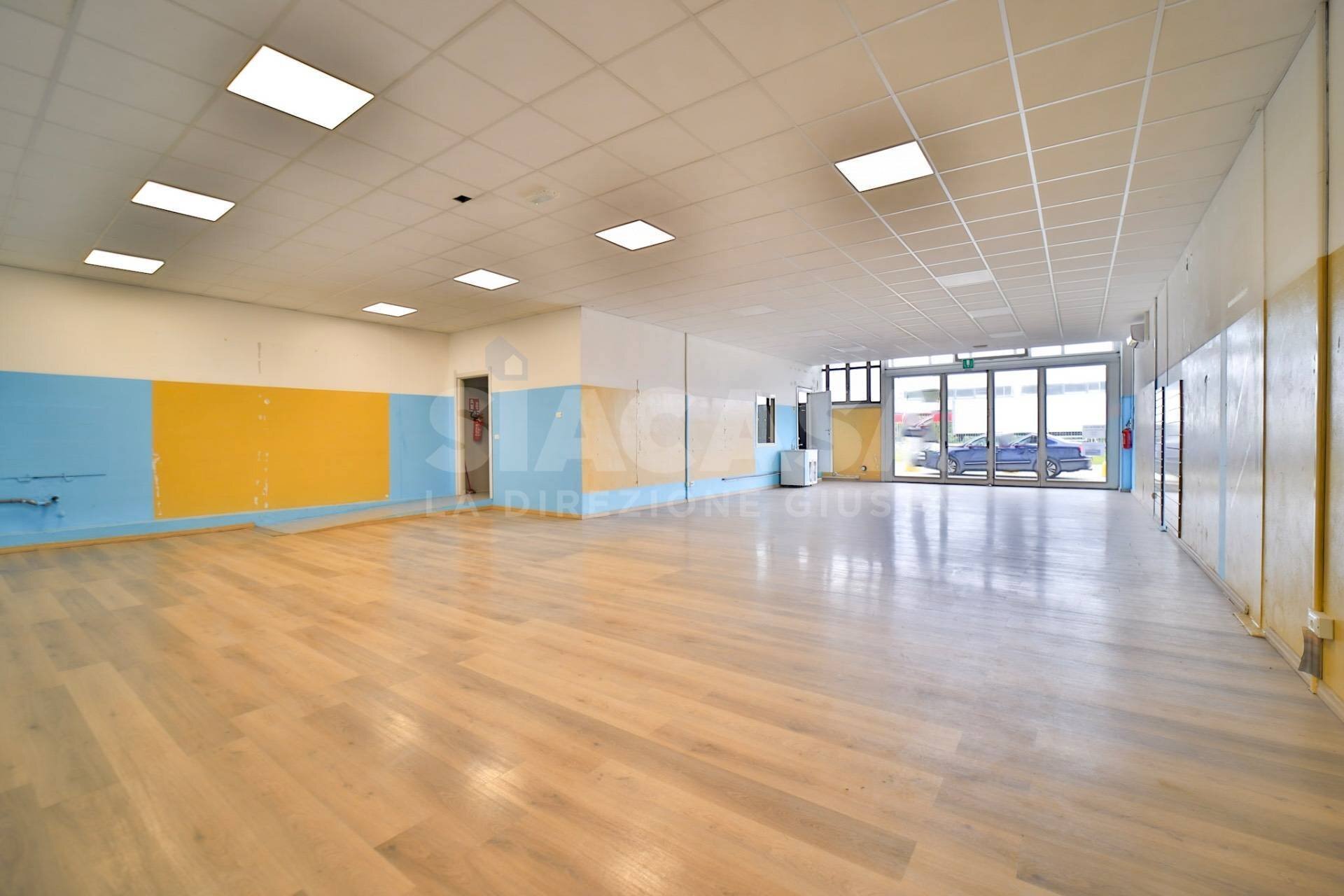 Foto 1 - Shop Liscate - photo 1