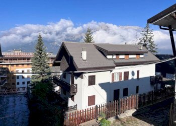 Facciata - Quadrilocale via Clotes, 39, Sauze d'Oulx - foto 1