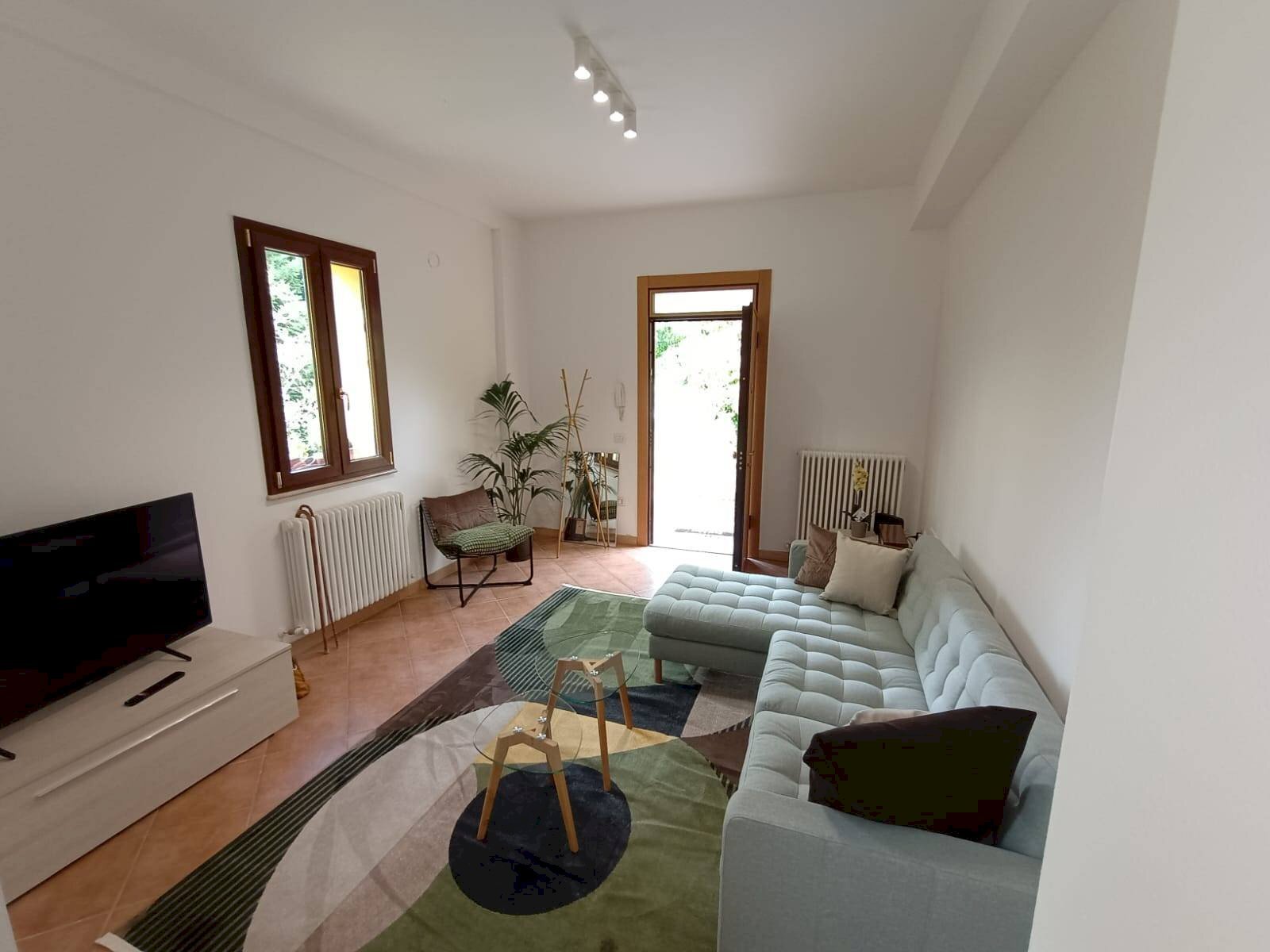 Foto 1 - Trilocale strada pozzetti
 
4, Pesaro - foto 1