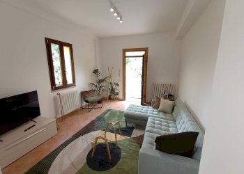 Foto 1 - Trilocale strada pozzetti
 
4, Pesaro - foto 1