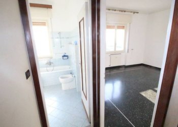 Disimpegno - Three-room apartment via Gaspare Murtola, Genova - photo 23