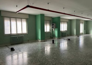 Ufficio - Office via Como, Varese - photo 5