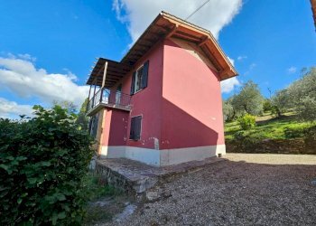 Facciata - Villa via Montalbano, Carmignano - foto 14