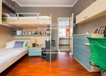 Camera da letto - Quadrilocale via Giuseppe Massarenti, Genova (zona Sestri Ponente) - foto 25