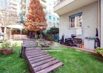 Giardino - Quadrilocale via Giuseppe Massarenti, Genova (zona Sestri Ponente) - foto 5