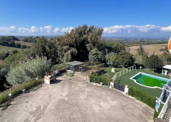 Foto 17 - Quadrilocale traversa del giglio
 
6, Rignano Flaminio - foto 17