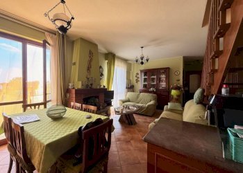 Salone - Trilocale via del Porto, 249/5, Carmagnola - foto 6