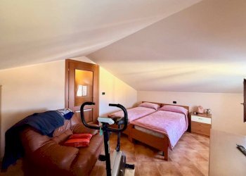 Stanza arredata - Trilocale via del Porto, 249/5, Carmagnola - foto 20