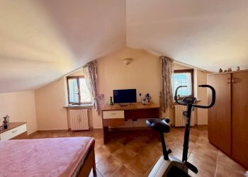 Stanza arredata - Trilocale via del Porto, 249/5, Carmagnola - foto 21