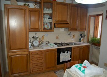 Cucina - Casa indipendente via Giuseppe Avezzana, 11, Chieri - foto 2