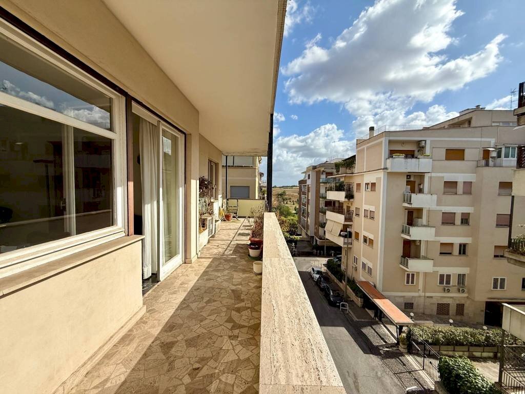 Balcone - Trilocale via Bartolomeo Intieri, Roma - foto 3