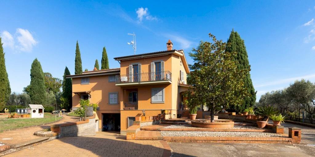 Facciata - Villa via Fontana Torta, Lanuvio - foto 2