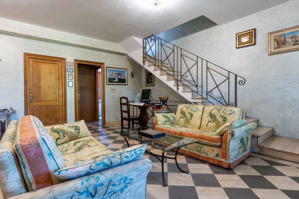 Salone - Villa via Fontana Torta, Lanuvio - foto 3