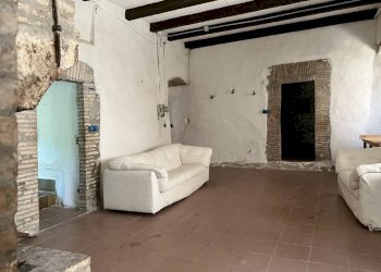 Salone - Rustico Località La Valle, Trevi - foto 3