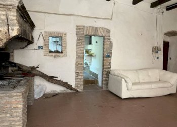 Salone - Rustico Località La Valle, Trevi - foto 13