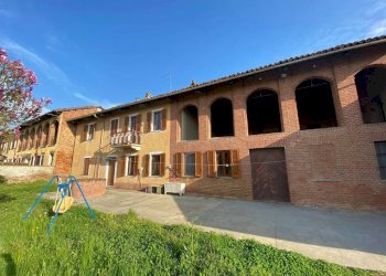 Facciata - Rustico Borgo Terrazze, 78, Villanova d'Asti - foto 3