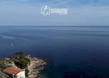 Vista - Bilocale corso Mentone, 48, Ventimiglia - foto 1