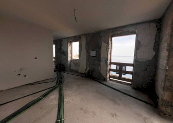 Camera da letto - Bilocale corso Mentone, 48, Ventimiglia - foto 5