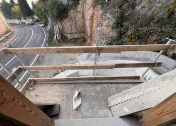 Balcone - Bilocale corso Mentone, 48, Ventimiglia - foto 7