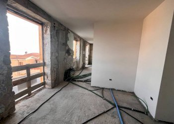 Stanza non arredata - Bilocale corso Mentone, 48, Ventimiglia - foto 13