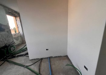 Stanza non arredata - Bilocale corso Mentone, 48, Ventimiglia - foto 14