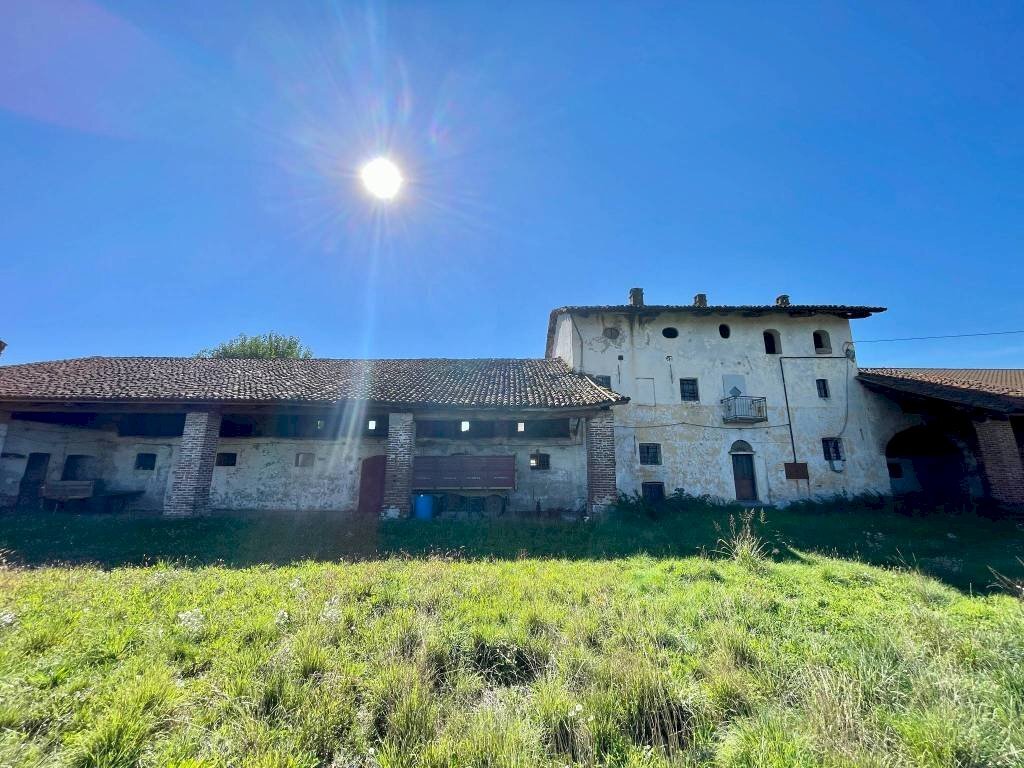 Terreno - Rustico via Palazzo, 241, frazione Roata Rossi, Cuneo - foto 2