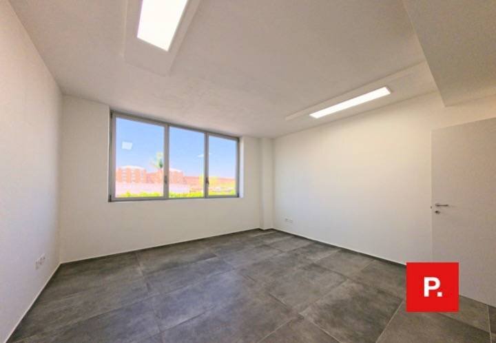 Foto 1 - Office VIA MELVIN JONES, Caserta - photo 1