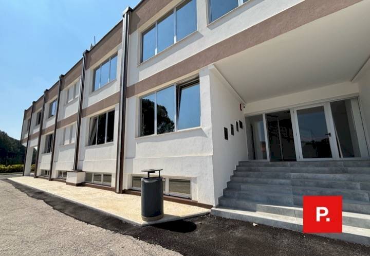 Foto 1 - Office VIA MELVIN JONES, Caserta - photo 1