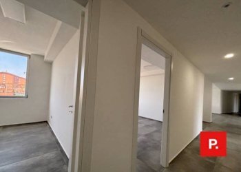 Foto 9 - Office VIA MELVIN JONES, Caserta - photo 9